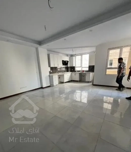 ۸۵ متری ۵ساله