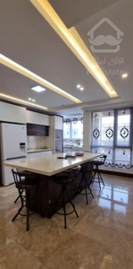 آپارتمان 130 متری / لوکس و خوش نقشه