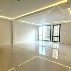 ۱۳۵ متر، فول نوسازی، شمال جردن روبروی پارک ملت