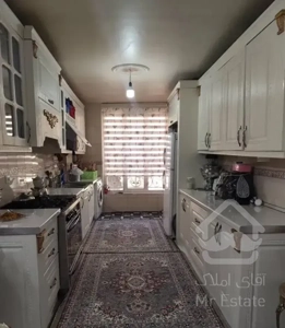 ۸۵ متری / خوش نقشه / نورگیر