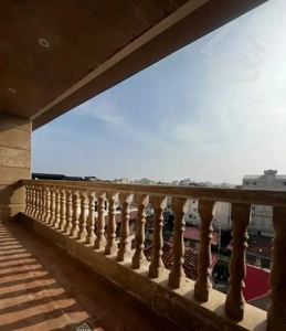آپارتمان۱۴۲متر سه خواب نوساز غرق نور تنکابن