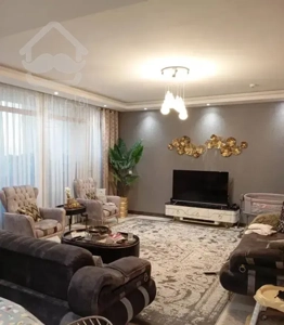 ۱۳۵ متری ۳ خواب / جنوبی رو به دریاچه