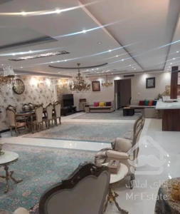 اپارتمان ۱۸۰ متر در لادن