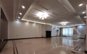 ۱۸۵متر۳خواب تکواحدی۲پارکینگ سندی جنب پارک شخصی