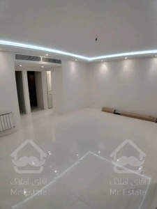 فردوس غرب ۸۳ متر ۲ خواب فول امکانات