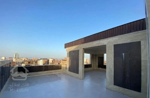 واحد 105 متری خوش نقشه با روف گاردن