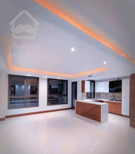 ایرانشهر فردوسی / ۱۰۰متر ۲خوابه / ۶سال ساخت