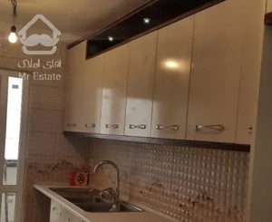 آپارتمان 114 متری 2 خواب تمیز و تخلیه