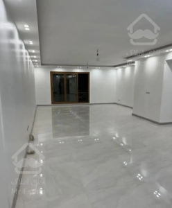 فروش ۲۱۵ متری زمرد کلید املاک