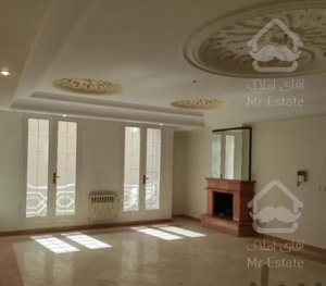 آپارتمان۱۳۶متر سه خوابه