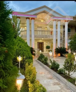 کاخ ویلای ۳۲۰ متری شهرکی جنگلی با سند تک برگ