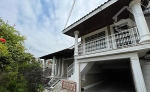 رهن و اجاره ویلا ۲۲۰ متری ۳ خواب.    (مرکز شهر)