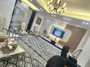 آپارتمان ۱۶۵ متری لوکس ۶۰۰ وام دار