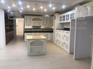 فروش واحد ۳ خواب  ۱۹۴ متر گلشهر اتوبوسرانی