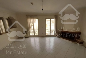 آپارتمان، قلهک، ۹۳ متری دو خوابه، فول امکانات