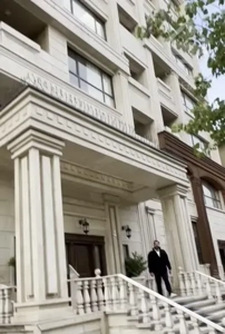 ۱۶۰متر/کلیدنخورده/تاپ لوکیشن/دسترسی عالی/مشاعات