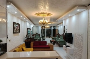 همکف ۳ خوابه دربستی سپاه خانه اصفهان
