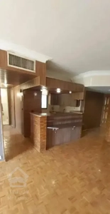 ۹۵ متر،با پارکینگ، پایین میدان سلماس