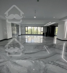 ۱۲۰متری٫سه خوابه /ویوی دریاچه ی چیتگر