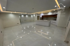 ۱۵۰ متر سه خوابه میدان ۴۶ در حد نوساز فول امکانات