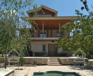 ۱۳۰۰ متر باغ ویلا با ۲۰۰ متر بنای دوبلکس دماوند