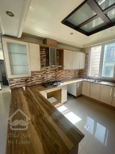 فروش 86 متری شهید عراقی