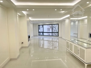 فروش آپارتمان ۱۸۱ متر کامرانیه فول مشاعات