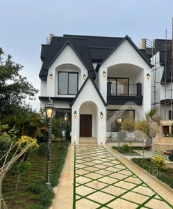 ۸۰۰ متری نما انگلیسی مدارک‌ کامل