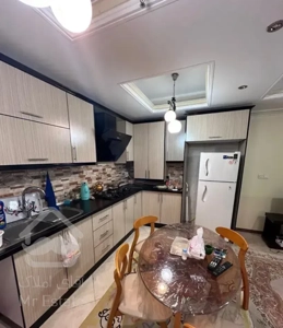 سعادت‌آباد ۷۴ متر رو به آفتاب