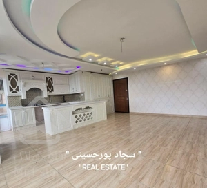 آپارتمان // ۹۵ متری // خ امام