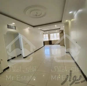 83 متر مسکونی / دو خواب / فروس غرب / ورزی