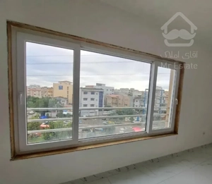 تک واحدی ۱۵۳ متری خ تهران طالقانی ۸۰۰ وام دار