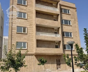 آپارتمان ۱۳۵ متری *سند ملکی*تک واحدی* صفر