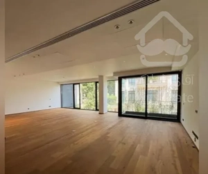 شمال کاخ/۲۶۵متر/کلید نخورده/۳ خواب