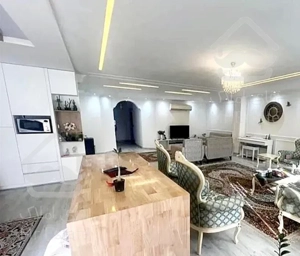 اپارتمان ۱۴۰ متر/۳خواب/یونیک