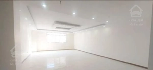 ۱۵۰ متر اشتراکی شمالی