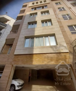 آپارتمان شیک ۱۴۰ متری تک واحدی