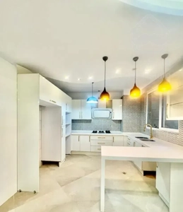 ۱۱۲ متر جردن /۶ ساله /ورودی از حیاط مشجر