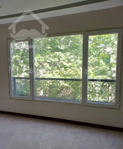 ۱۲۰متر قیطریه ۳خواب/ غرق نور