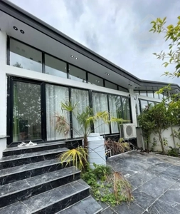 ویلاباغچه فلت 140متری فول مبله سند تک برگ شهرکی