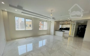 ۸۲متر۲خواب فول امکانات بسیار خوش نقشه