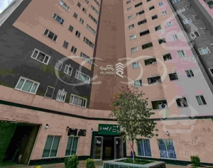 فروش آپارتمان دو خوابه طبقات بالایی در برج چیتگر