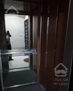 ۹۸مترعراقی دوخواب  بالکن دار غرق نورکلا ۸واحد