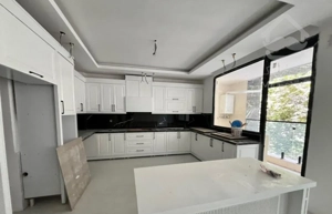 فروش آپارتمان ۱۶۰متری۳خواب/حاشیه صیاد۱۳/ورودی فاخر