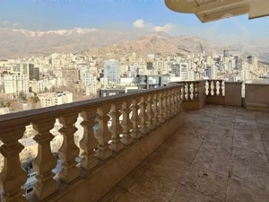 ۵۷۰مترگلستان شمالی۸۰مترتراس مشرف به کاخ۴جهت ویو