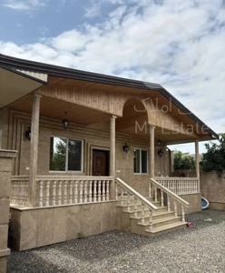 ویلایی ۳۰۰متری با ۱۵۰متر بنا شخصی ساز