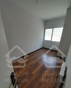 ۵۶متر ۲ پارکینگ باکس رو به کوچه