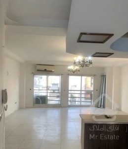 ۹۰ متر دوخوابه در مولانا  خوش‌نقشه و مشاعات کامل