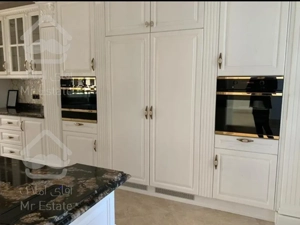 230 متری در دروس تاپ لوکیشن