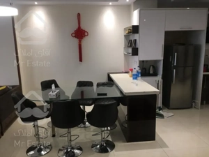 اداری 120 متر بر دولت تابلو خور